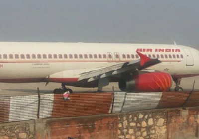 Air India flight safe from major accident at Jaipur Airport